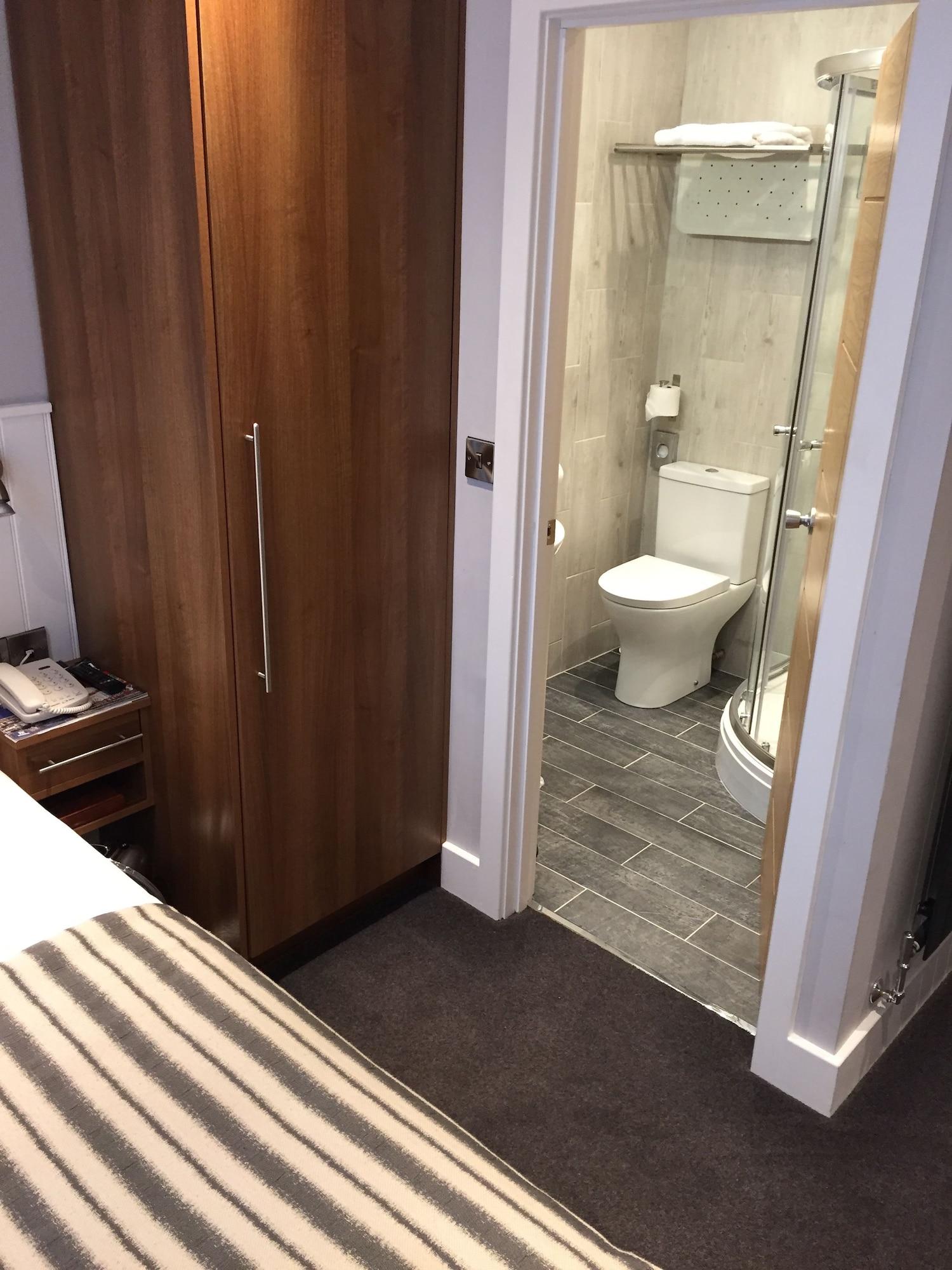 Carlton Hotel 3*