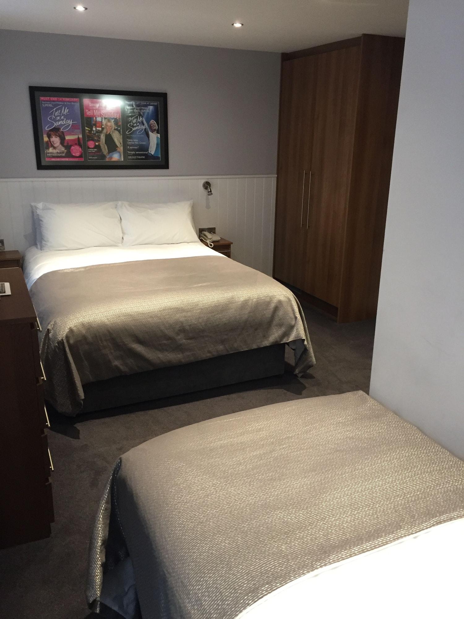 Hotel Carlton 3*